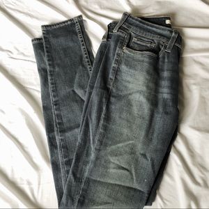 Super Skinny Levi’s